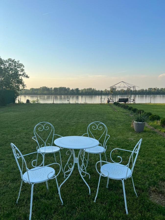 Vila Lily Villa Smederevo Exteriör bild