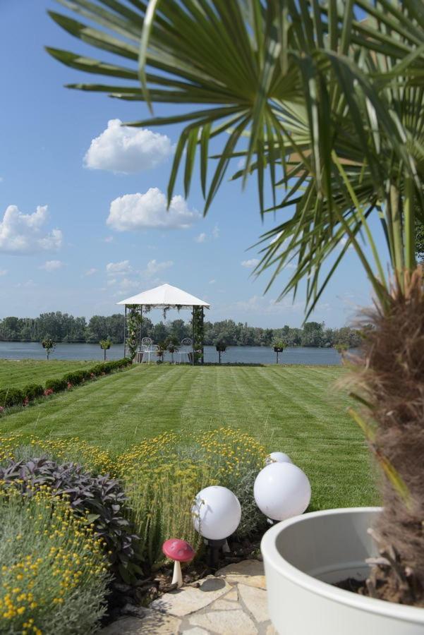 Vila Lily Villa Smederevo Exteriör bild