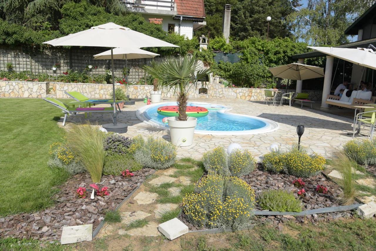 Vila Lily Villa Smederevo Exteriör bild